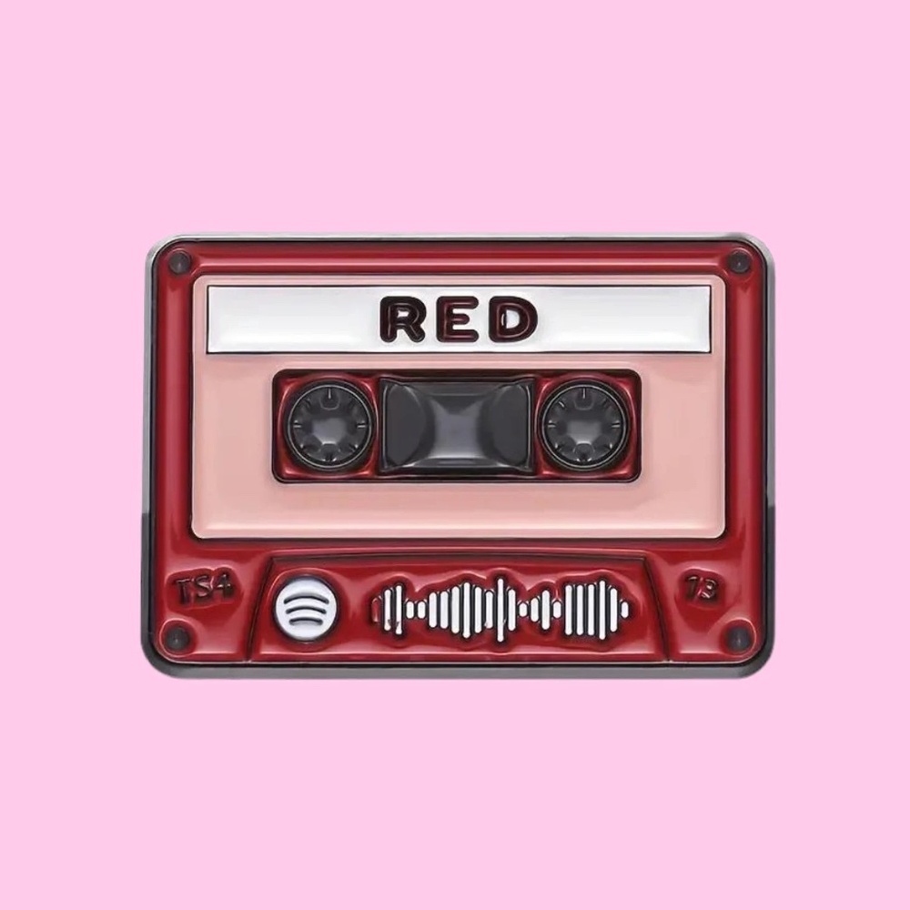 TAYLOR SWIFT ‘RED' CASSETTE TAPE OIL DRIPPED ENAMEL PIN LAPEL PIN BROOCH NWT